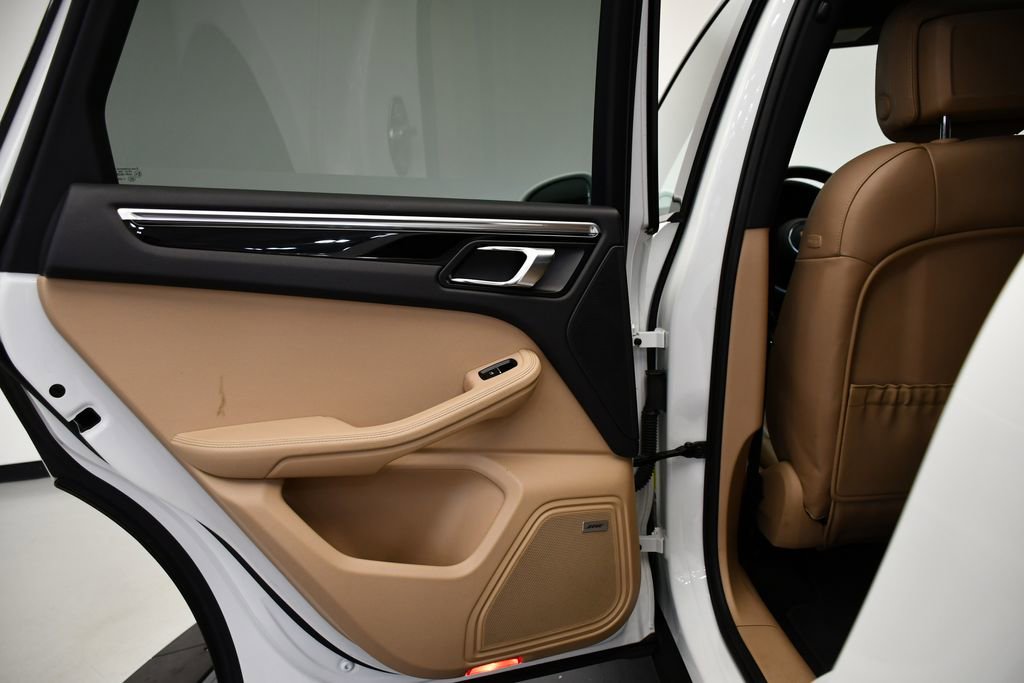 Used 2022 Porsche Macan image 43