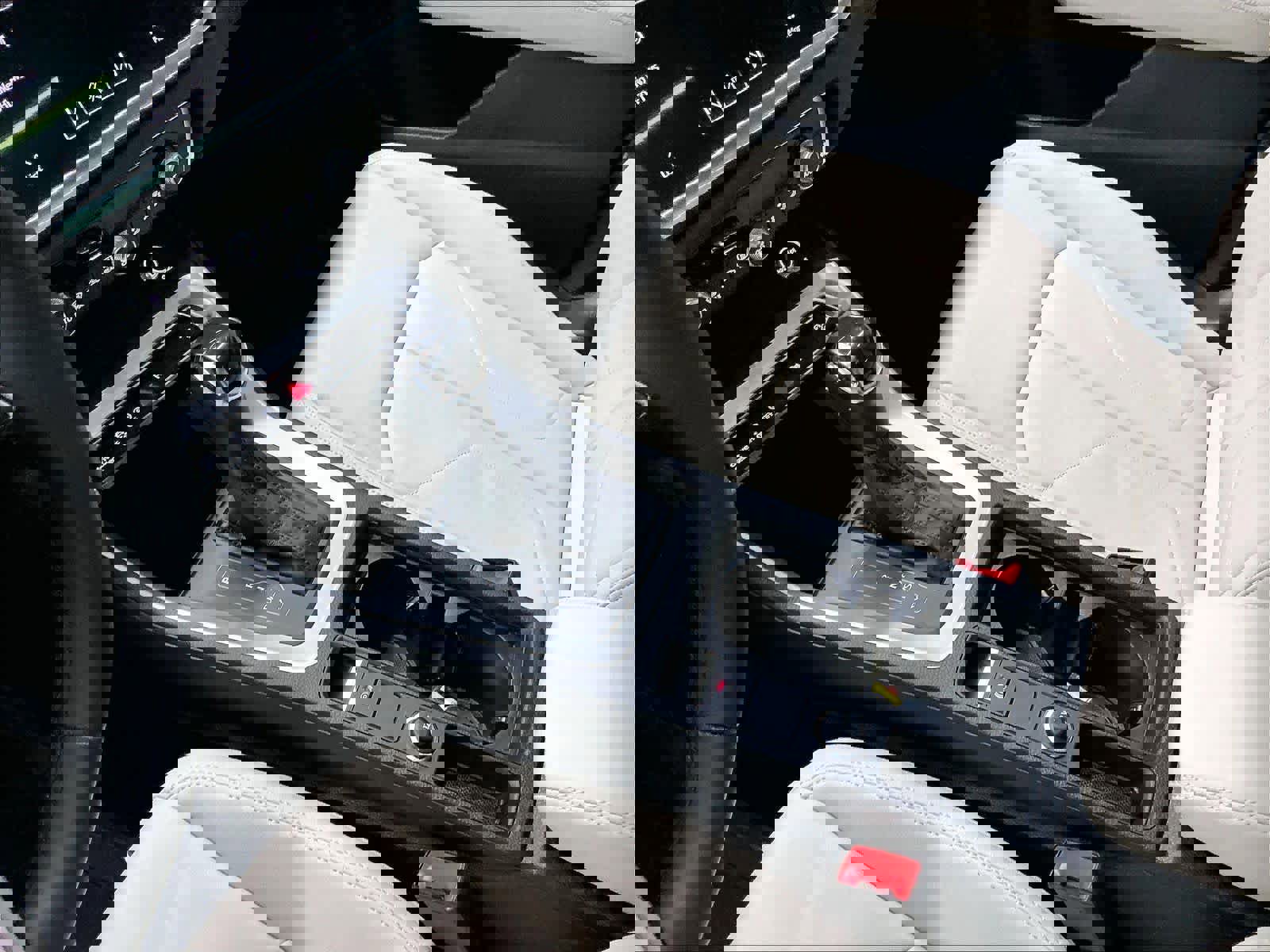 Certified 2025 Audi Q3 2.0T Premium image 19