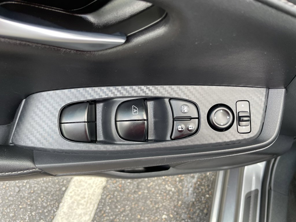 Used 2025 Nissan Sentra SV w/ All-Weather Package image 7