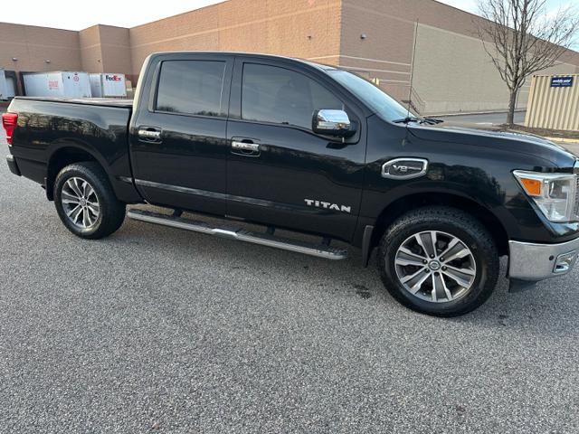 Used 2017 Nissan Titan SL image 34