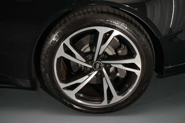 Used 2023 Audi e-tron GT Premium Plus w/ Performance Package AWD/4WD image 20