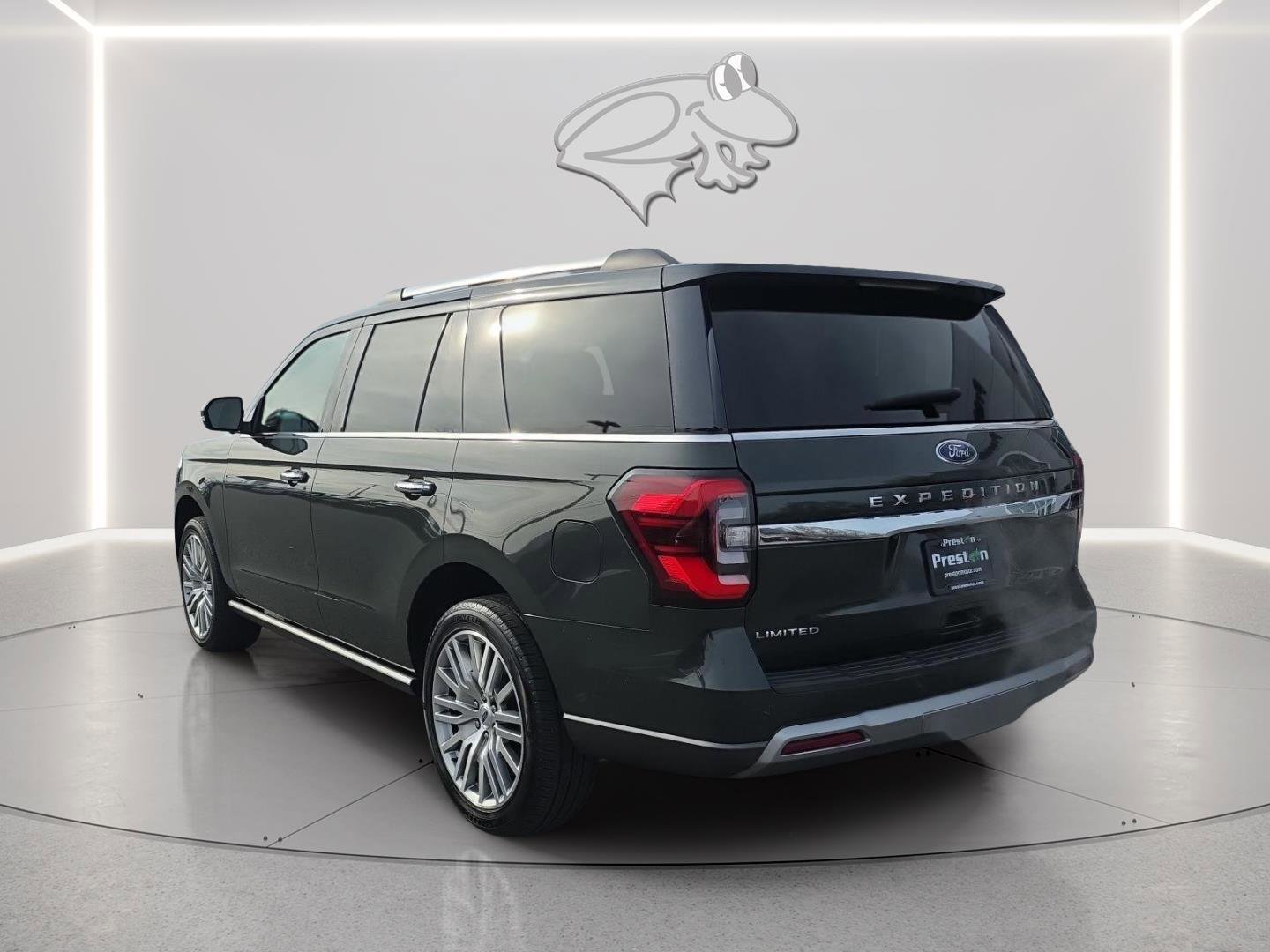 Used 2022 Ford Expedition Limited image 21