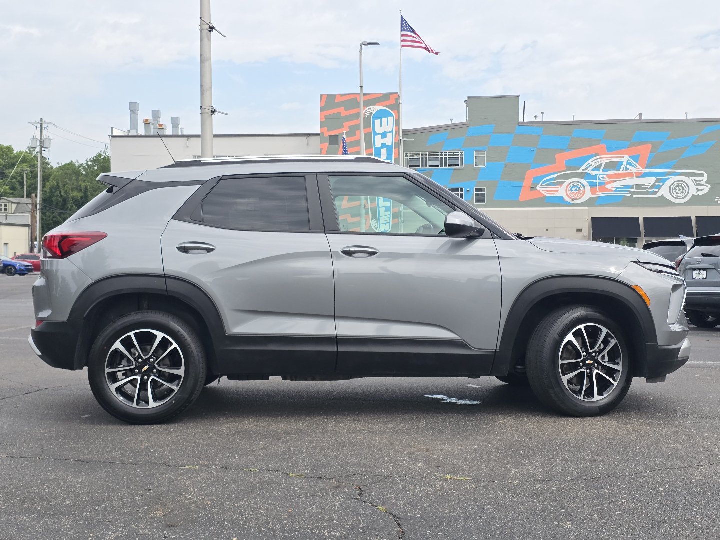Used 2025 Chevrolet TrailBlazer LT AWD/4WD image 20