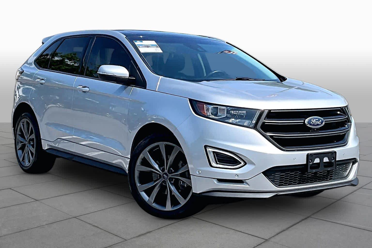 Used 2018 Ford Edge Sport w/ Equipment Group 401A AWD/4WD image 3