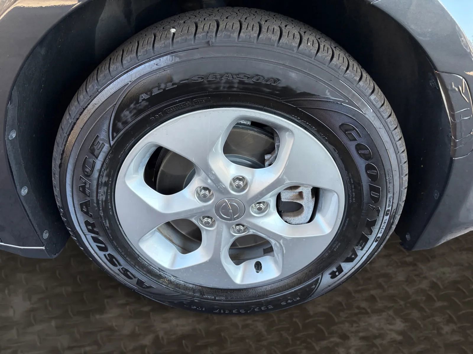 Used 2017 Chrysler Pacifica Touring-L Plus image 39