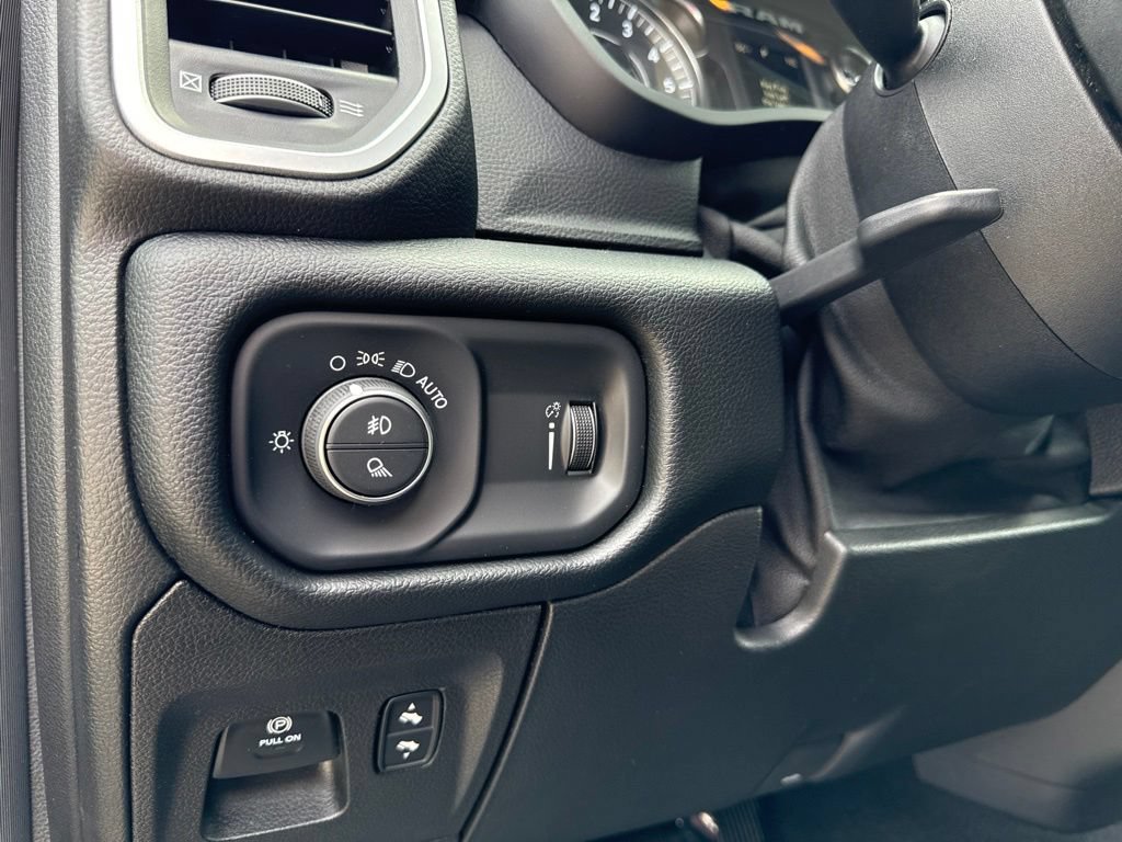Used 2020 RAM 1500 Big Horn AWD/4WD image 20