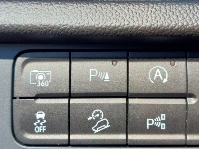 Used 2025 Chevrolet Tahoe High Country image 29