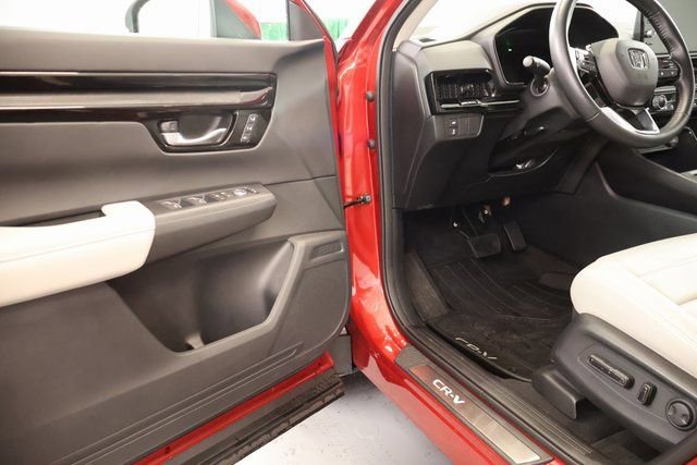 Used 2025 Honda CR-V EX-L image 8