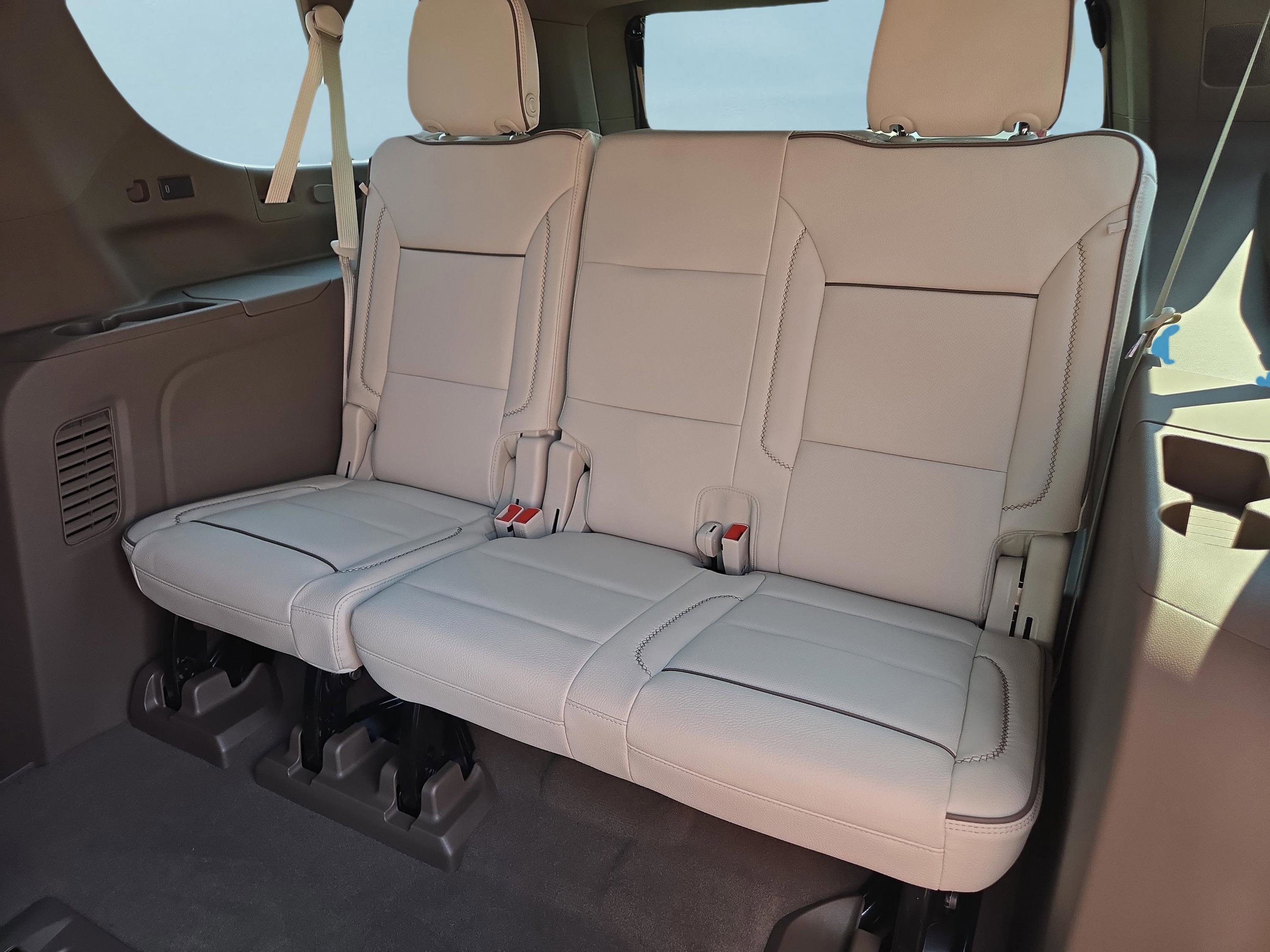 New 2026 GMC Yukon XL Denali w/ Advanced Technology Package image 18