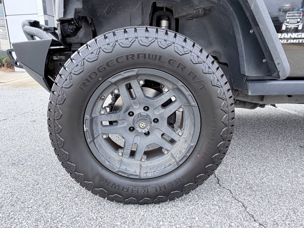 Used 2009 Jeep Wrangler Unlimited Rubicon w/ Dual Top Group image 28