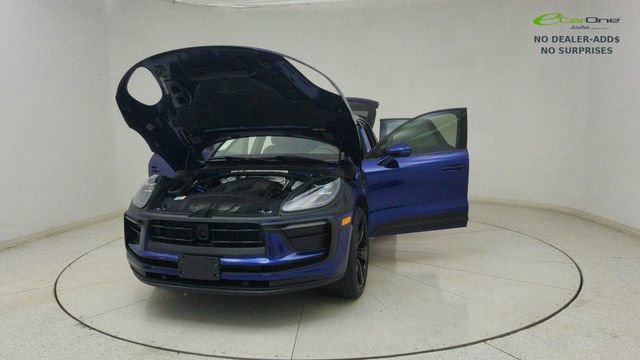 Used 2024 Porsche Macan image 71