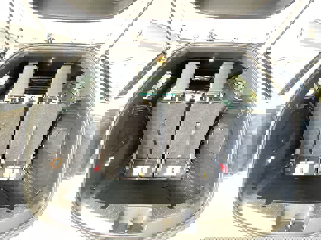 Used 2016 Ford Explorer XLT w/ Equipment Group 202A image 28