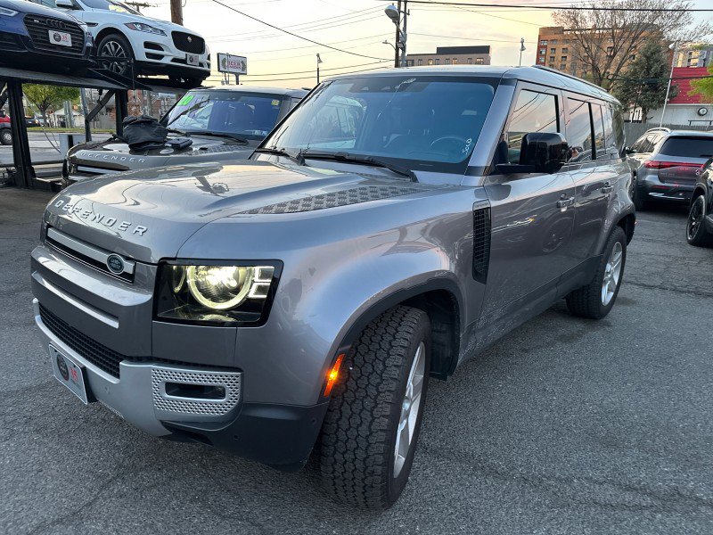 Used 2020 Land Rover Defender 110 HSE image 4