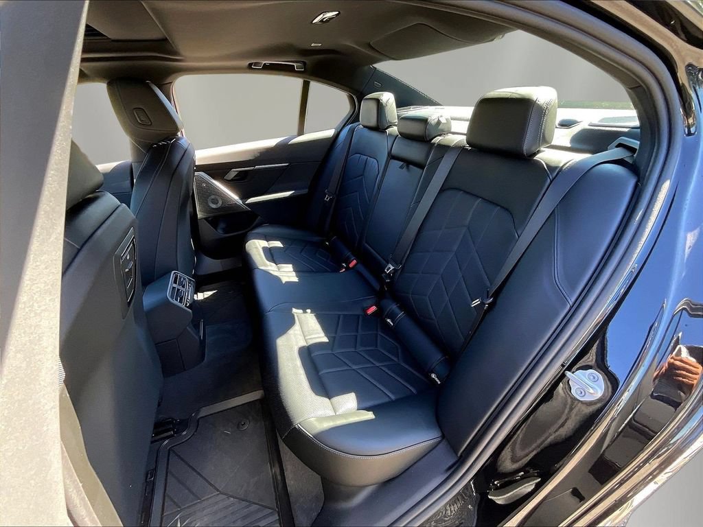 Used 2026 BMW 530i RWD image 23