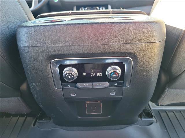 Used 2023 GMC Yukon Denali image 15