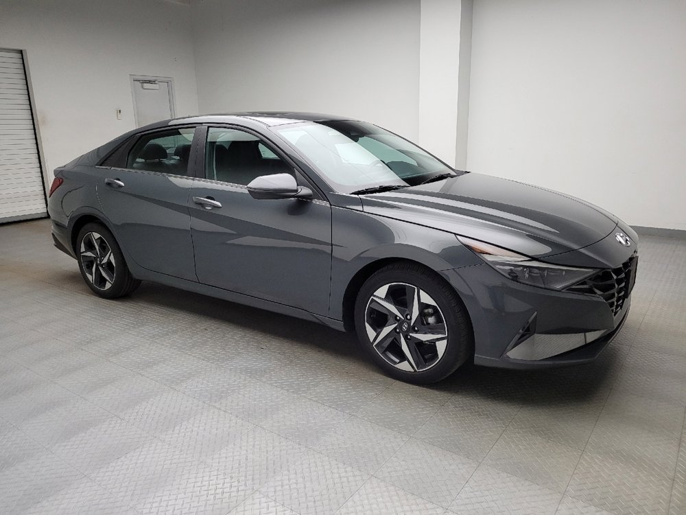 Used 2023 Hyundai Elantra Limited FWD image 11