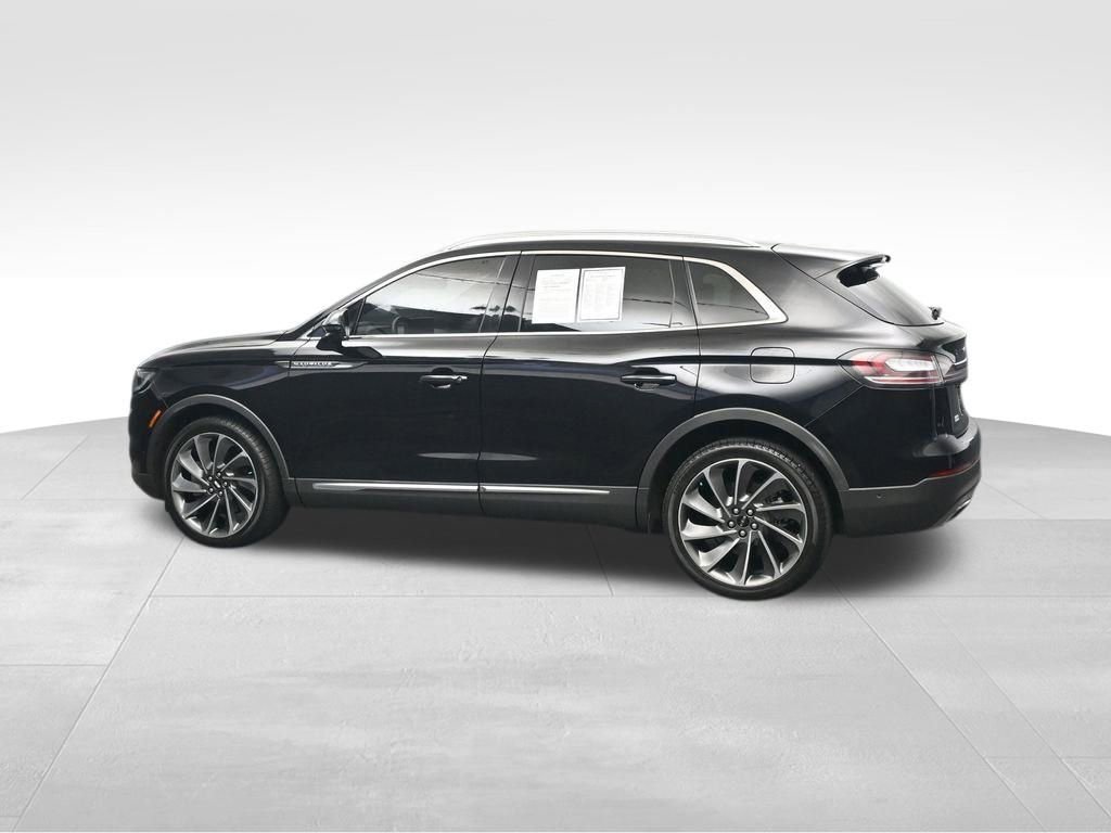 Used 2022 Lincoln Nautilus Reserve w/ Equipment Group 201A AWD/4WD image 3