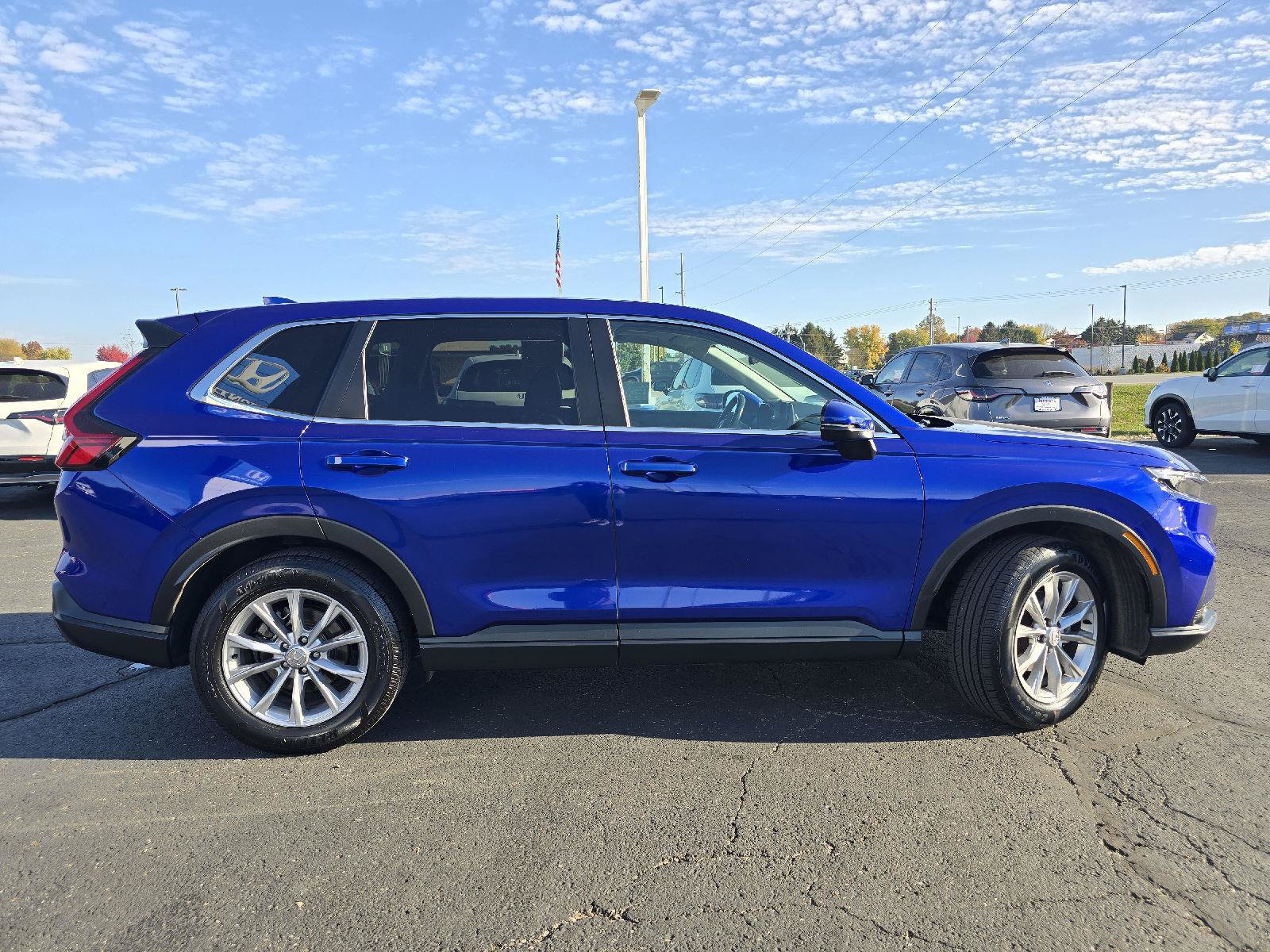 Used 2023 Honda CR-V EX-L image 8
