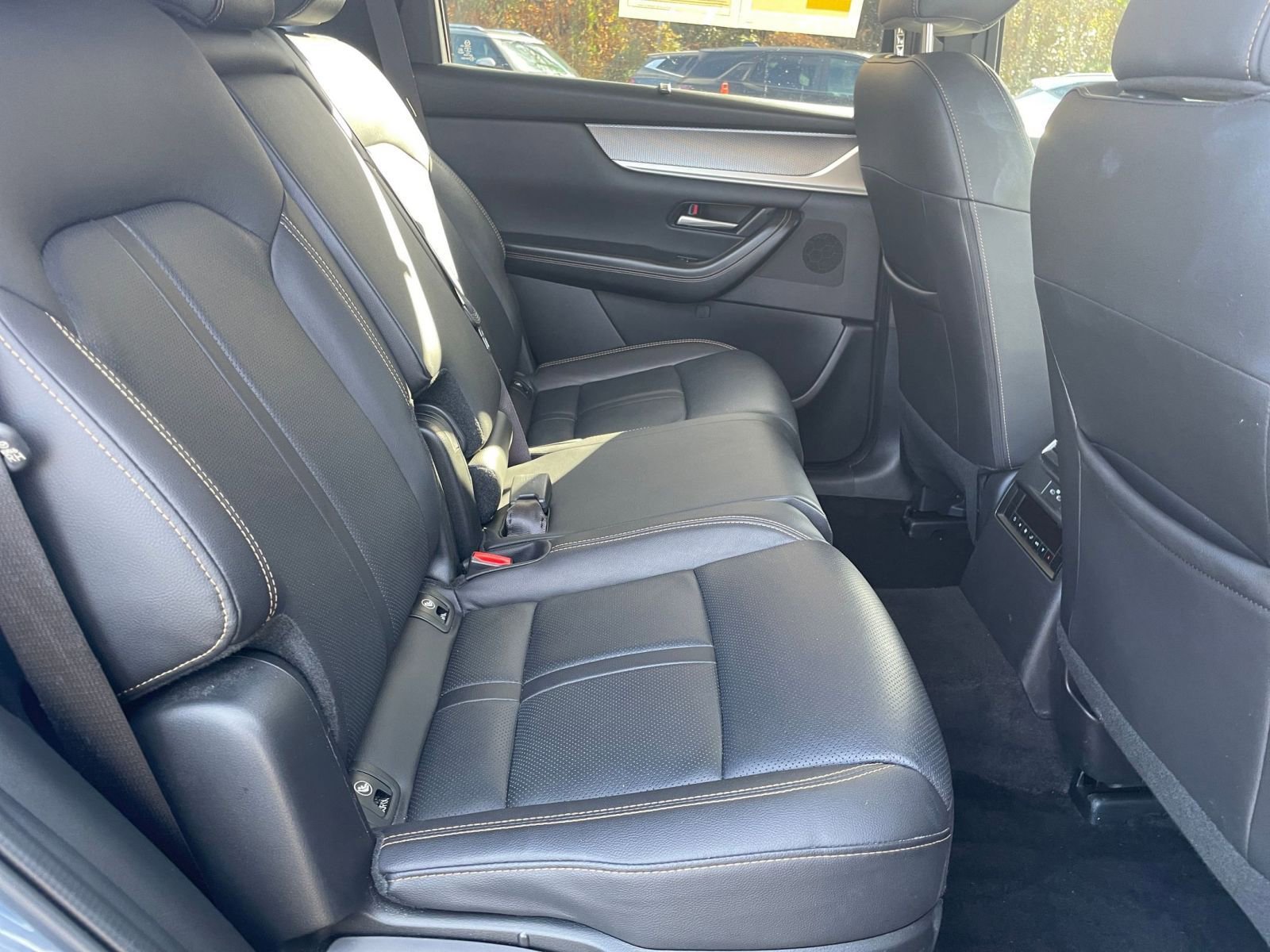 Used 2025 MAZDA CX-70 3.3 Turbo w/ Preferred Package image 22