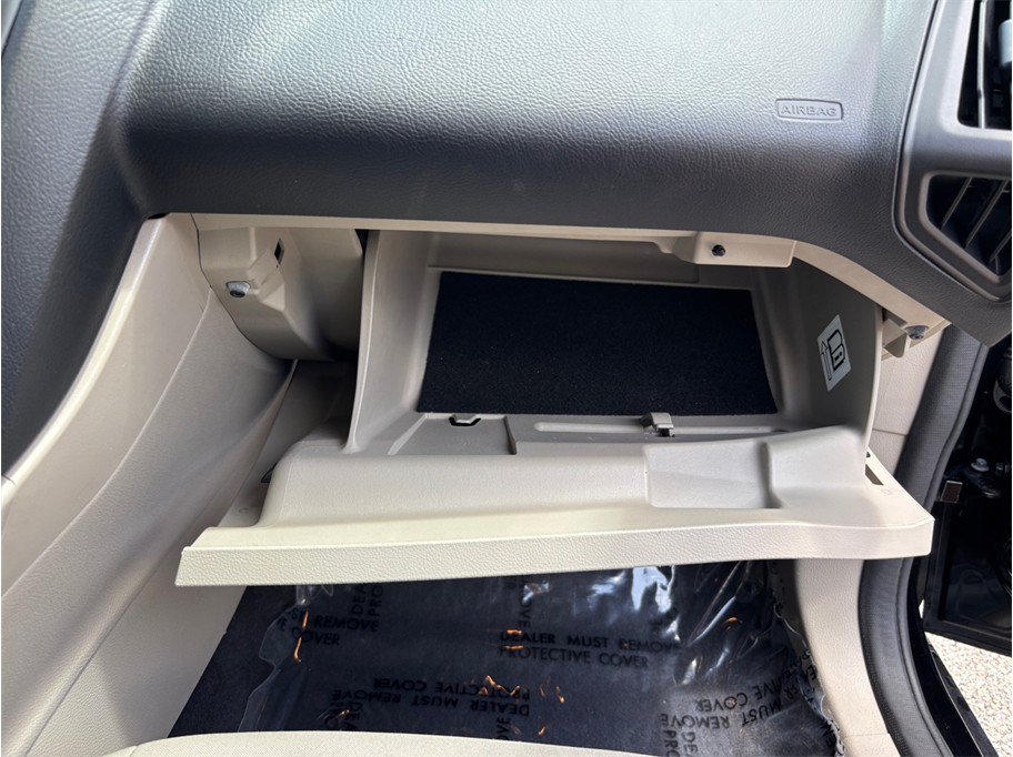Used 2016 Ford Focus SE FWD image 32