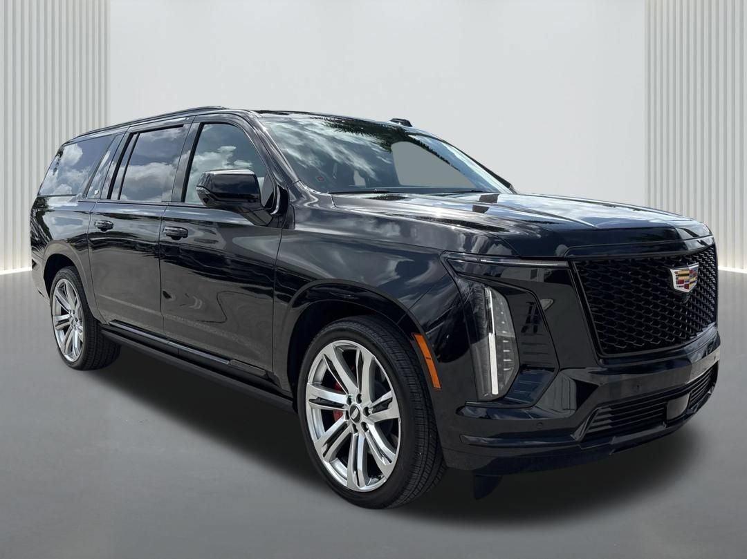 Used 2025 Cadillac Escalade ESV Sport Platinum AWD/4WD image 3