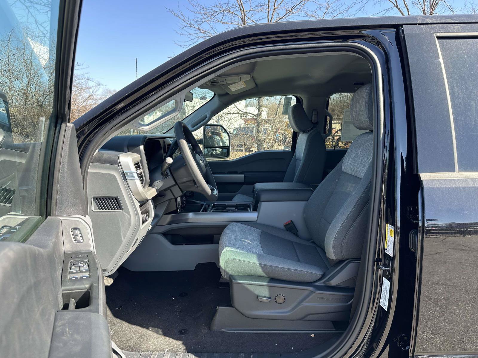 New 2026 Ford F250 XLT w/ Tremor Off-Road Package AWD/4WD image 15