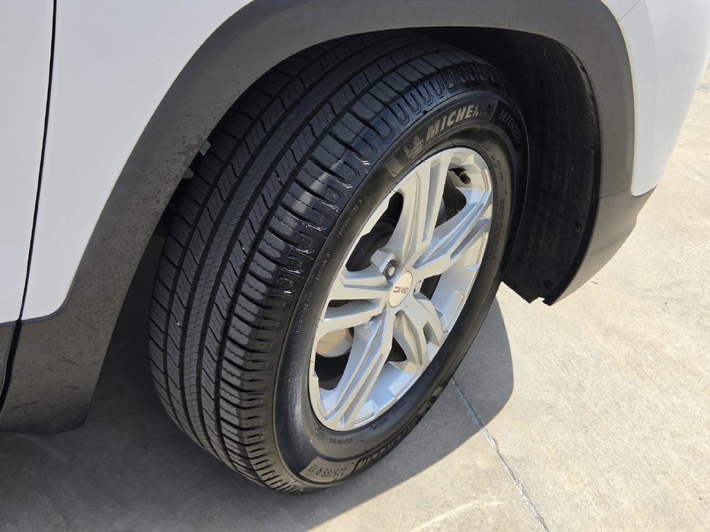 Used 2020 GMC Terrain SLE FWD image 6