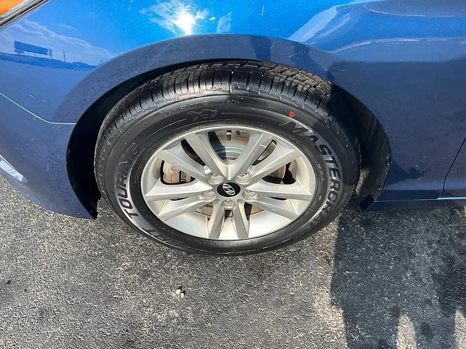 Used 2017 Hyundai Sonata SE FWD image 11