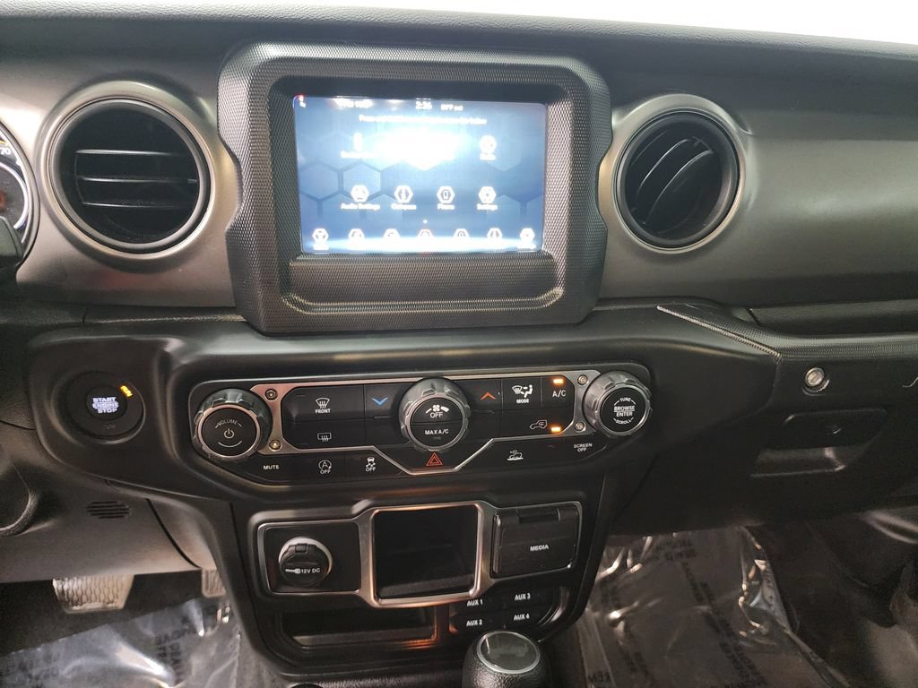 Used 2023 Jeep Wrangler Unlimited Sport AWD/4WD image 16