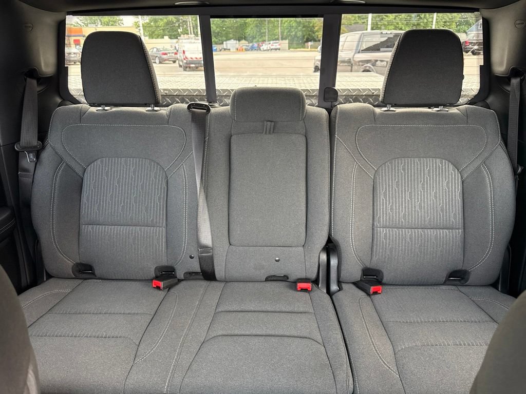 Used 2024 RAM 1500 Big Horn AWD/4WD image 38