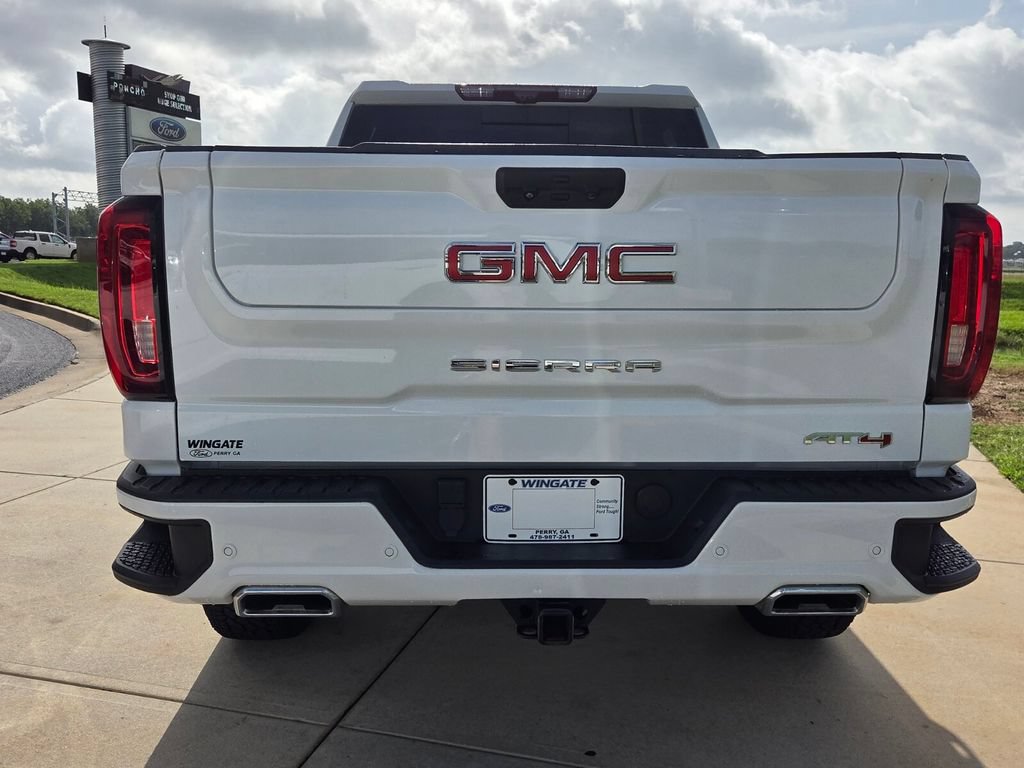Used 2023 GMC Sierra 1500 AT4 w/ AT4 Premium Package AWD/4WD image 10