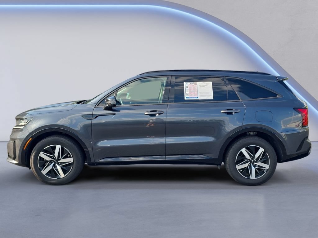Used 2023 Kia Sorento S FWD image 2