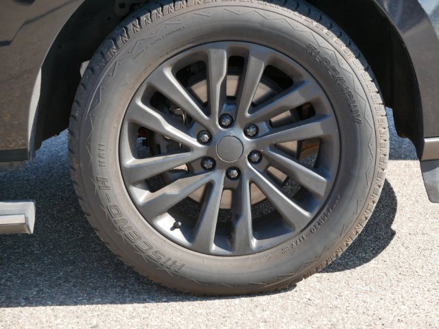 Used 2021 Ford Expedition Limited AWD/4WD image 9