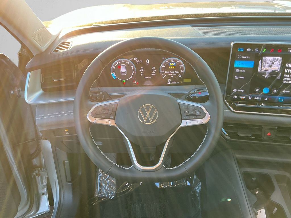 New 2026 Volkswagen Tiguan SE AWD/4WD image 12