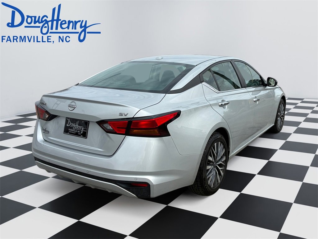 Used 2024 Nissan Altima 2.5 SV image 5