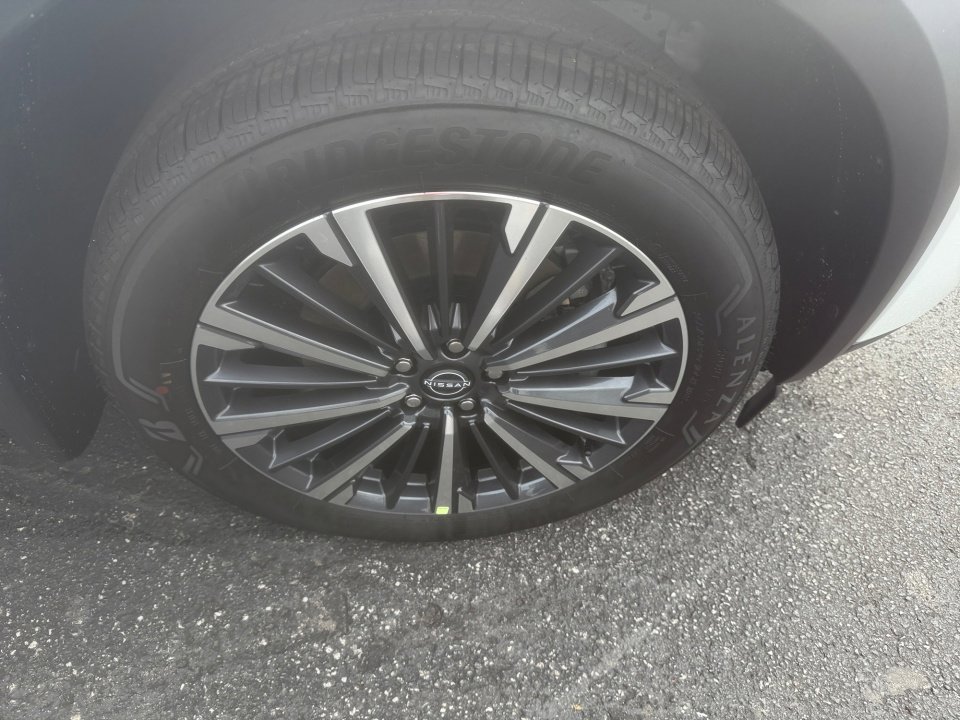 New 2026 Nissan Pathfinder Platinum image 25