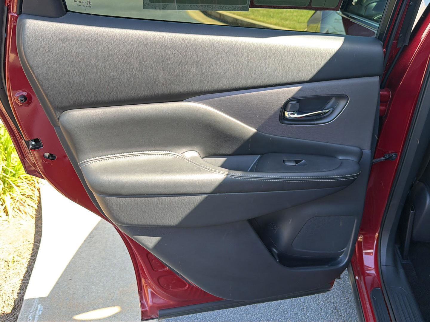 Used 2022 Nissan Murano SV image 17