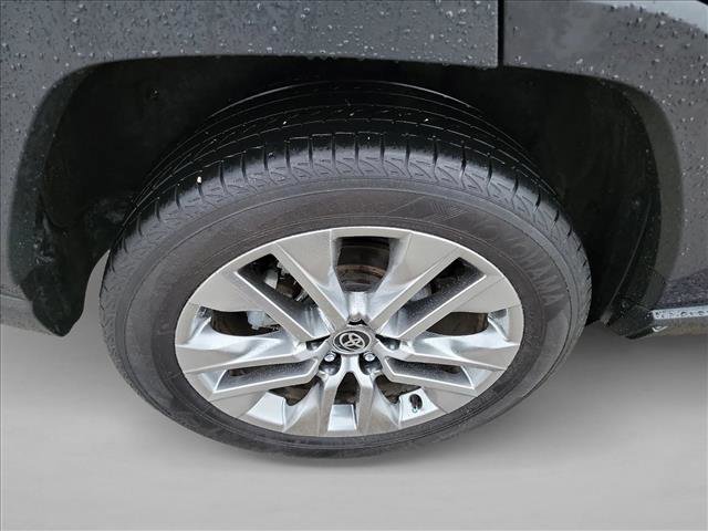 Used 2024 Toyota RAV4 XLE Premium FWD image 11