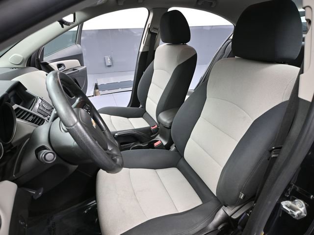 Used 2015 Chevrolet Cruze LS FWD image 20