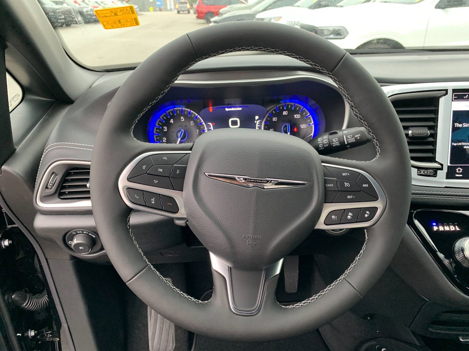 New 2026 Chrysler Pacifica Select image 25