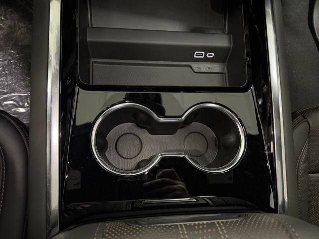 New 2026 Chevrolet Suburban High Country image 23