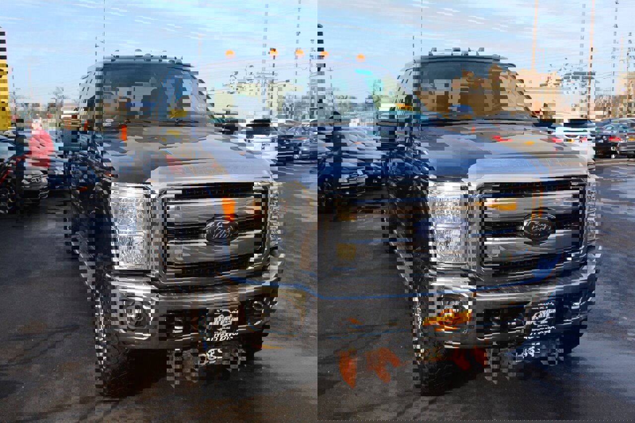 Used 2015 Ford F250 Lariat w/ Chrome Package image 4