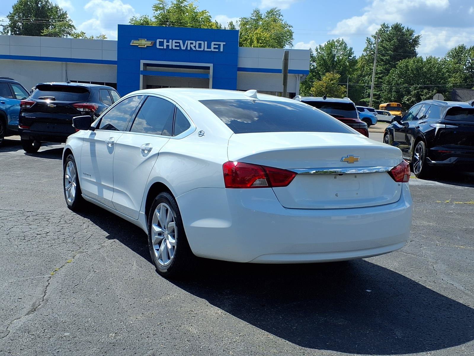 Used 2020 Chevrolet Impala LT FWD image 4