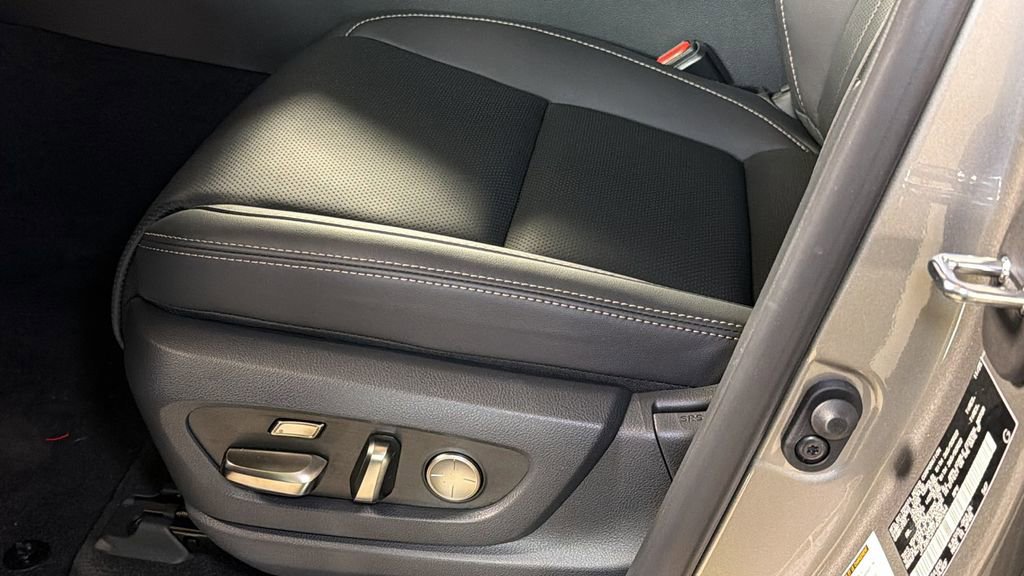 New 2026 Lexus LX 600 4WD w/ Luxury Package image 26