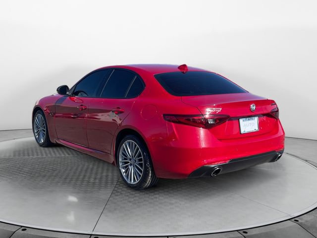 Used 2018 Alfa Romeo Giulia Ti w/ Quick Order Package 22X Lusso image 3