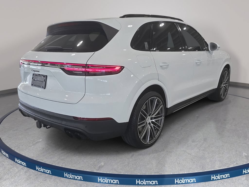 Used 2022 Porsche Cayenne AWD/4WD image 6