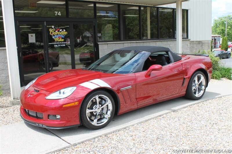 Used 2011 Chevrolet Corvette Grand Sport w/ Preferred Equipment Group RWD image 2
