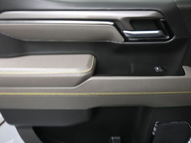 Used 2023 Chevrolet Silverado 1500 ZR2 image 19