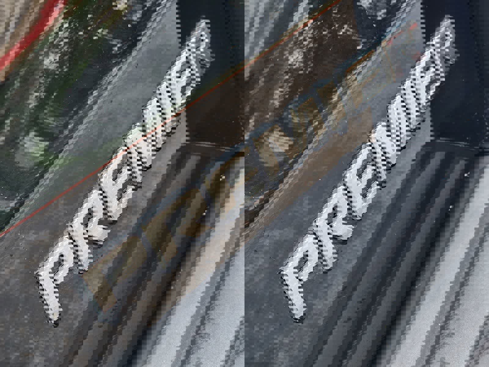 Used 2019 Chevrolet Tahoe Premier image 12