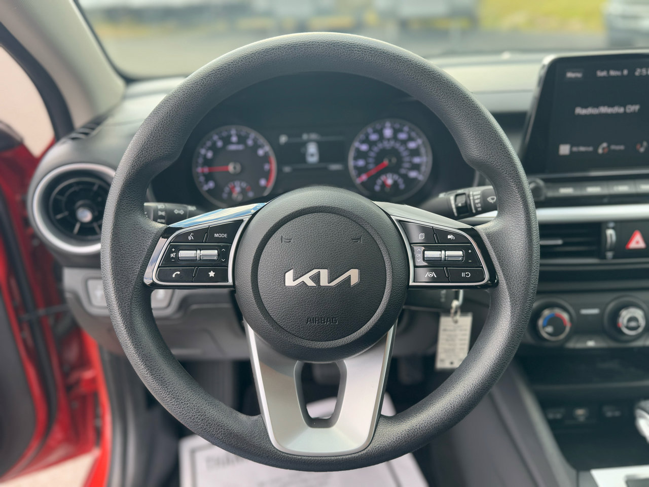 Used 2023 Kia Forte LXS w/ LXS Technology Package image 11